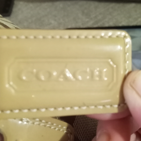 COACH PURSE - Picture 4 of 4